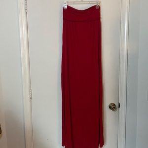 Red backless maxi dress♥️